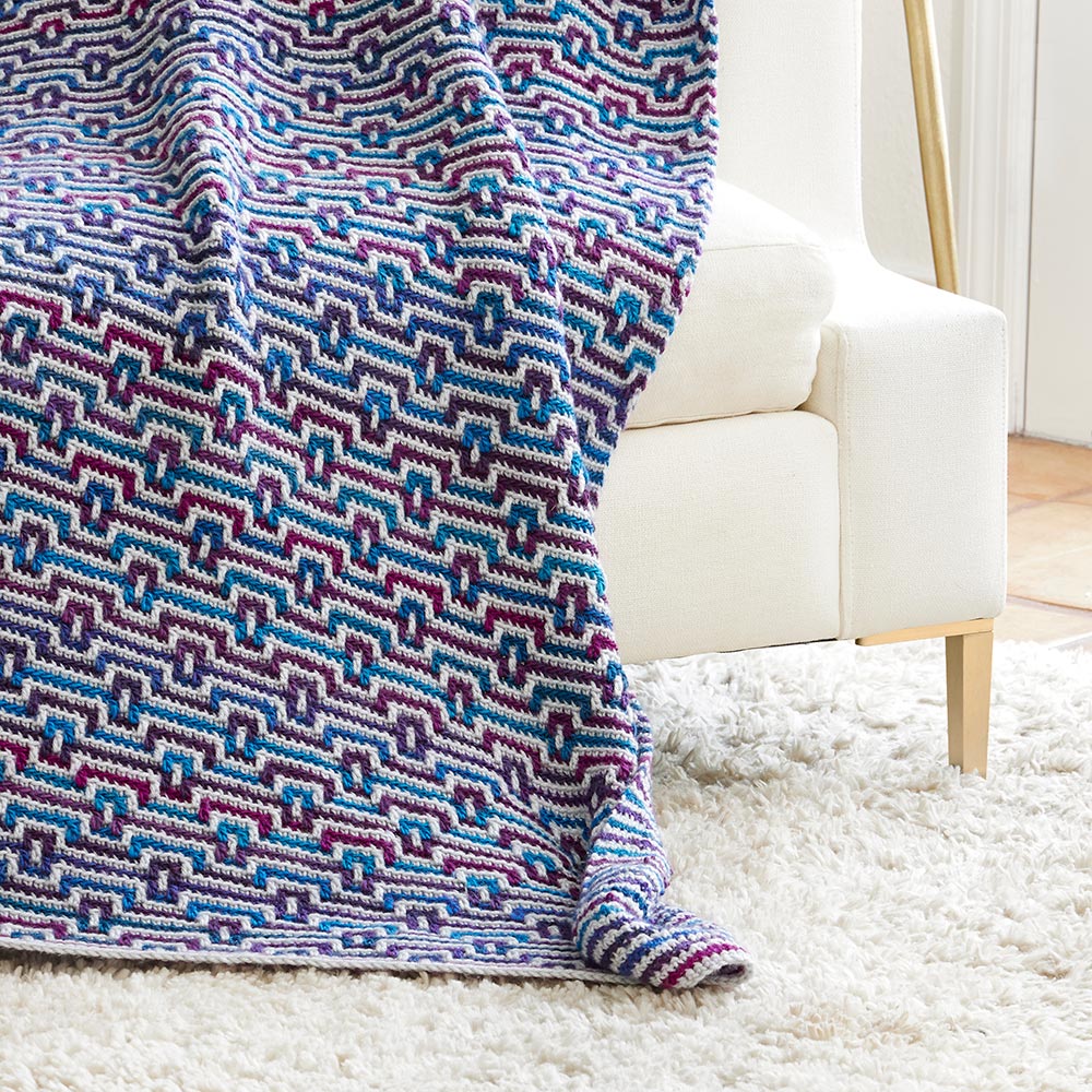 Diagonal Keyhole Mosaic Throw Pattern