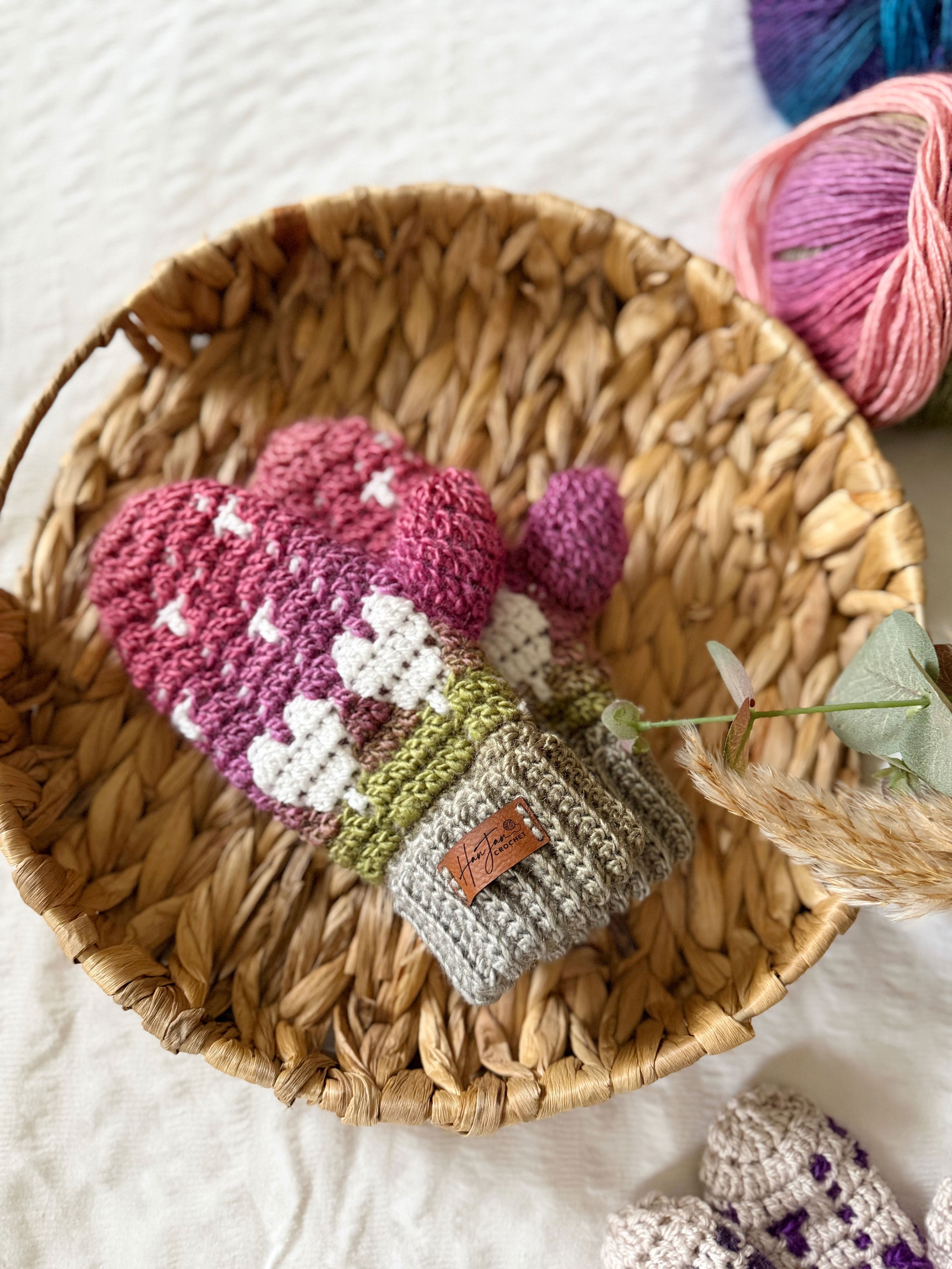Happy Hearts Mittens