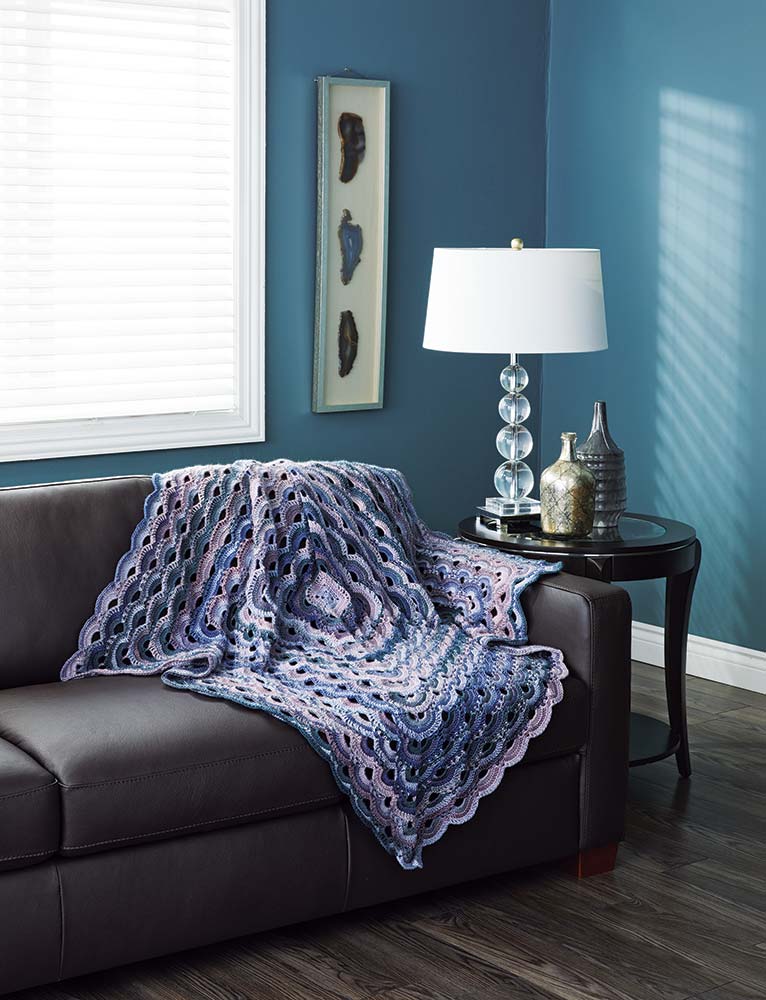 Royal Fanfare Throw