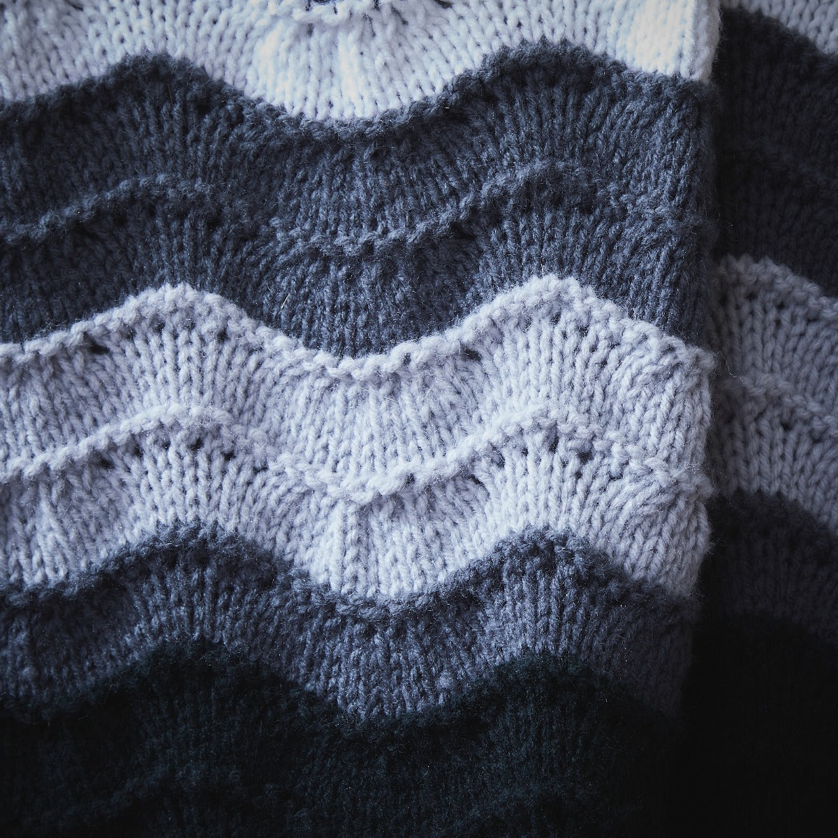 Soft Waves Throw