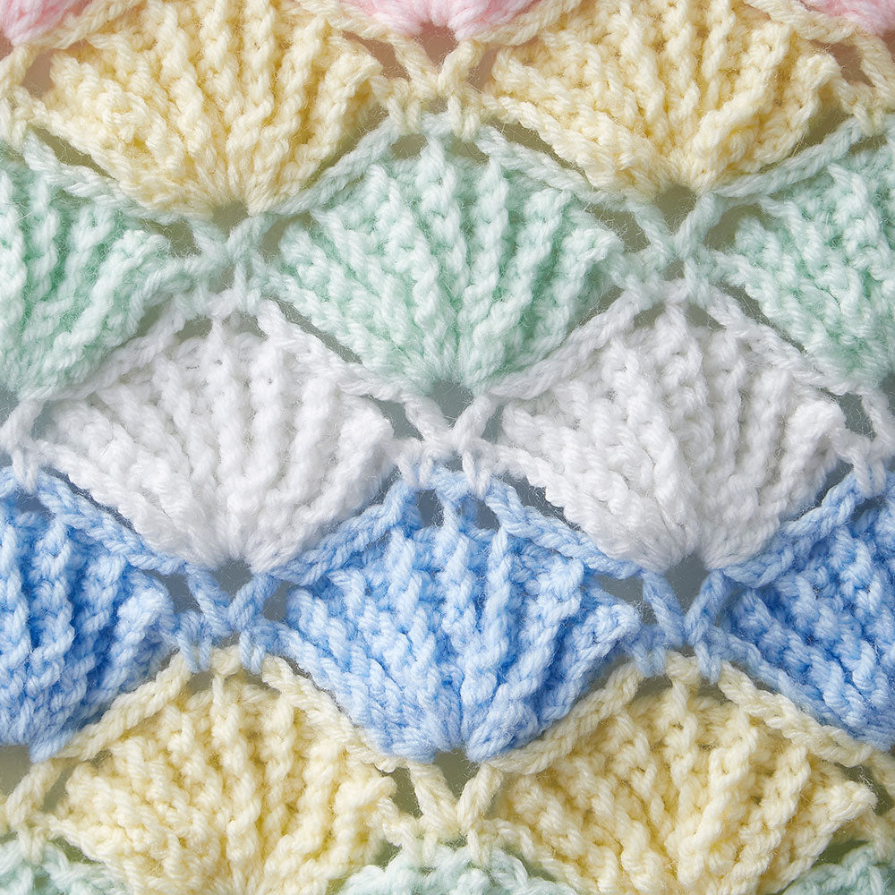 Lacy Fans Blanket