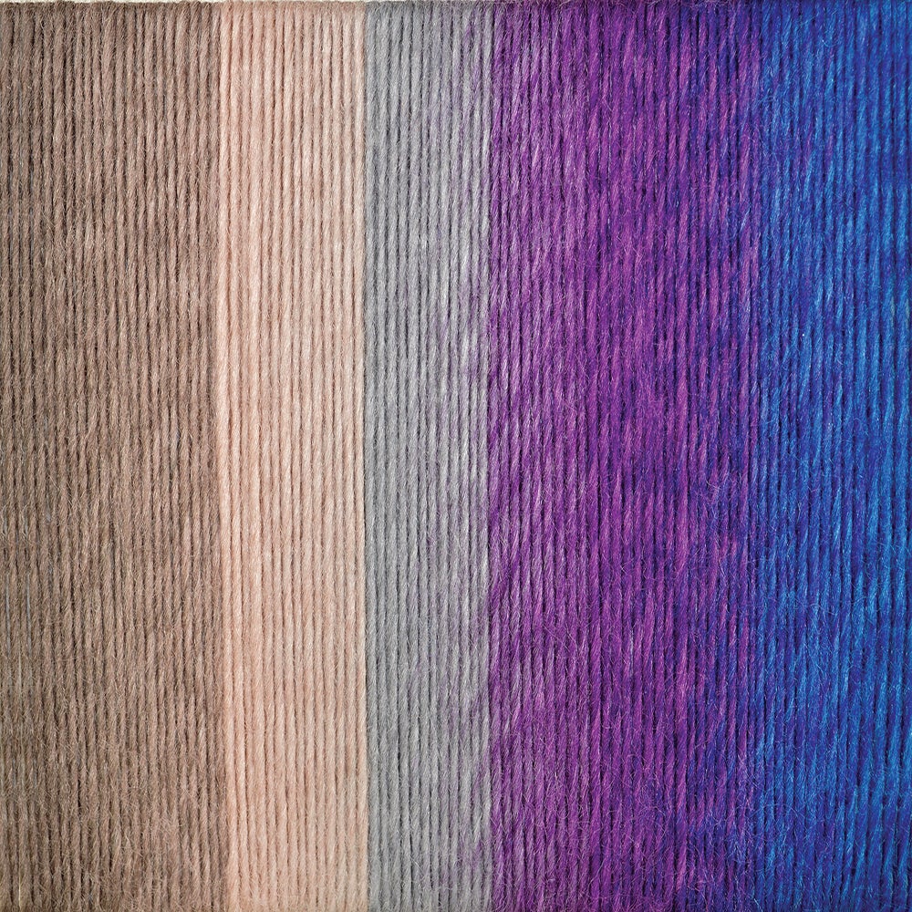 Royal Fanfare Throw